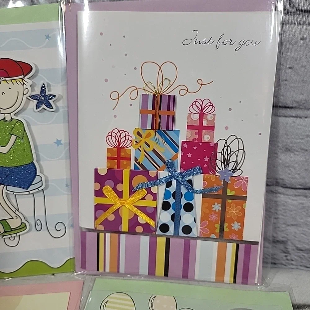 New Greeting Cards Lot Of 4 Happy Birthday 3D Clip-Art With Envelopes